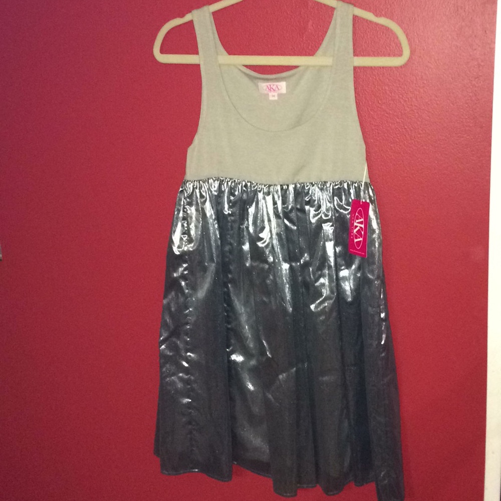 New AKA New York Empire dress size M